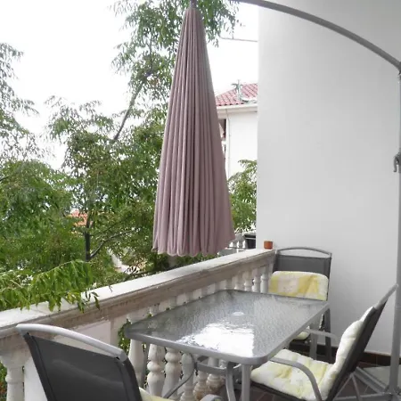 Apartment Sunny Pool Maslenica