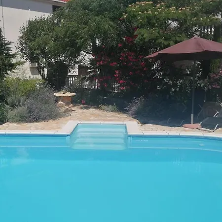 Apartment Sunny Pool Maslenica