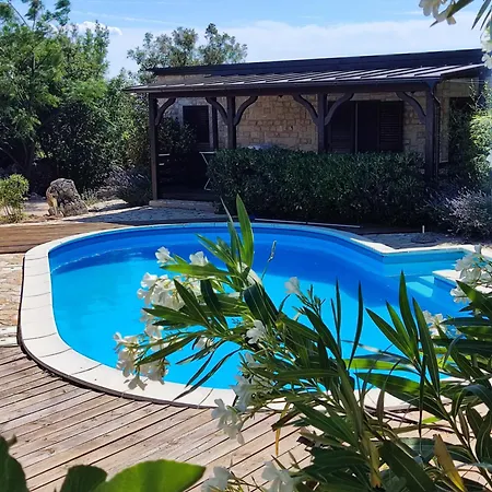 Sunny Pool * Maslenica